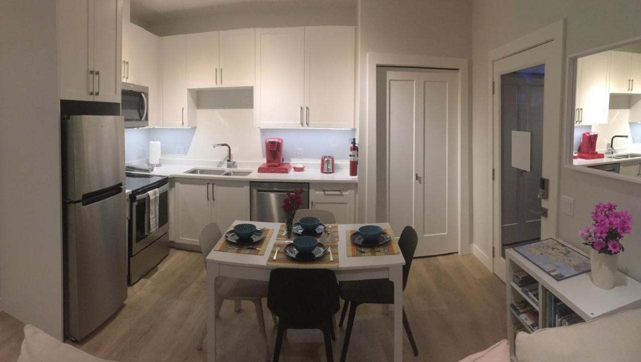 Mollys Cottage-The Suite On Vancouver Island Near Yyj Airport And The Wa And Bc Ferries North Saanich Exteriér fotografie