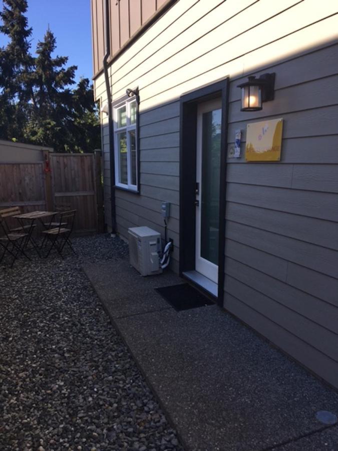 Mollys Cottage-The Suite On Vancouver Island Near Yyj Airport And The Wa And Bc Ferries North Saanich Exteriér fotografie